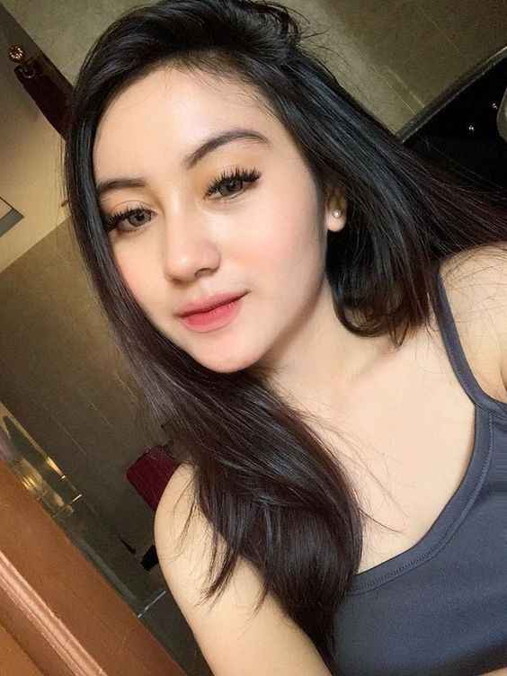 video mba felly mainin apem di closet hotel viral